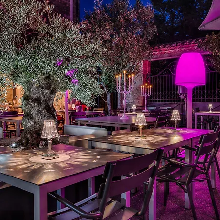 Du Terme Otel Barjac (Gard)