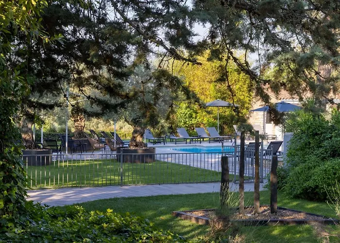 מלון Du Terme 4*