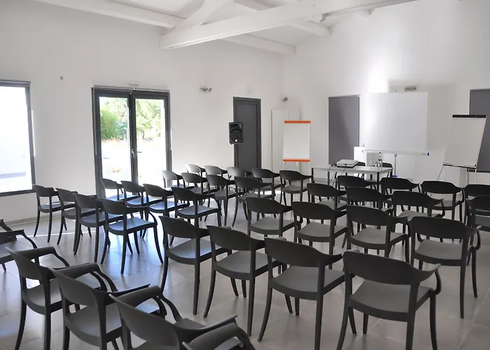 Du Terme מלון ברז'אק